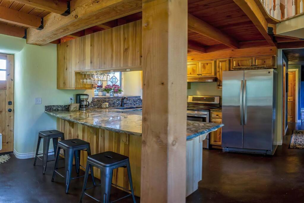 European Style Straw Bale Retreat Ashland Exterior foto