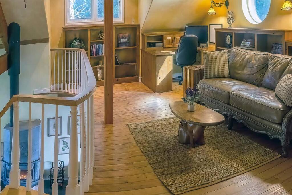 European Style Straw Bale Retreat Ashland Exterior foto